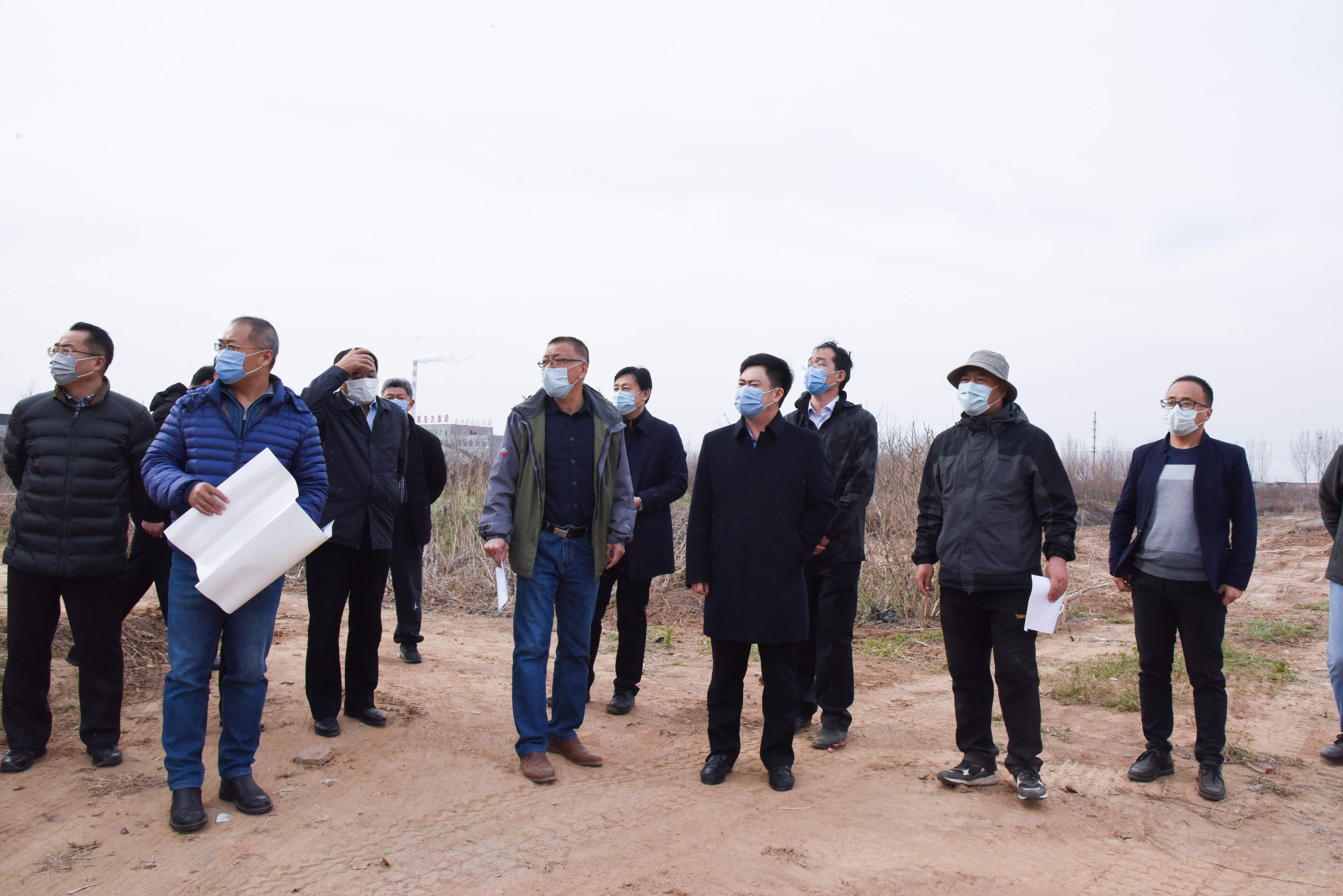 学校领导视察校园建设工程和附属中小学疫情防控情况